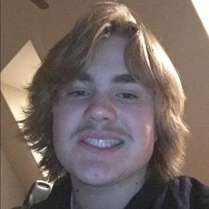 Meet your Posher, Avery